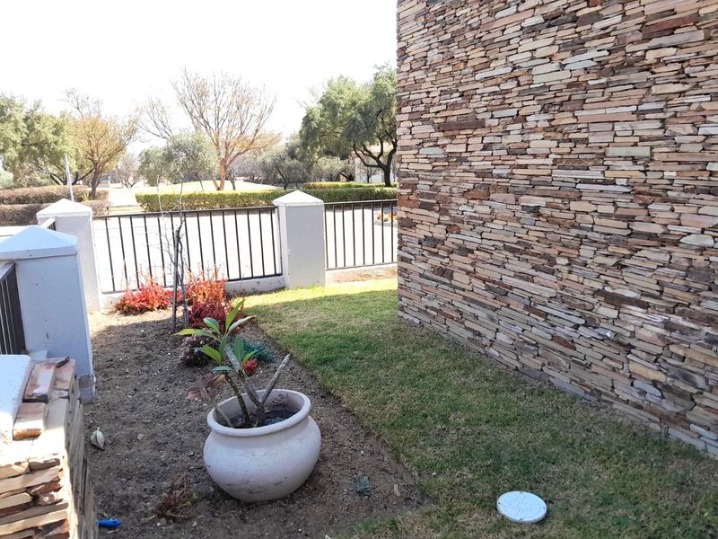 House For Sale in Blue Valley Golf Estate - Photo 7