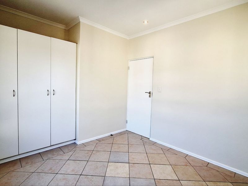 Apartment For Sale in Sheffield Manor - Photo 9