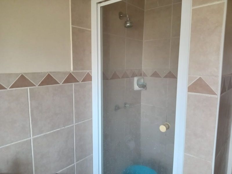 Apartment For Sale in Proclamation Hill - Photo 6