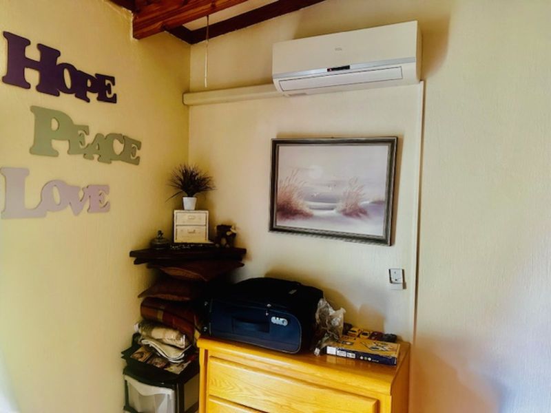 House For Sale in Sunset Park - Photo 9