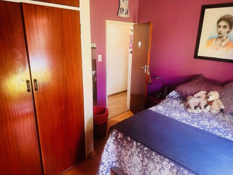 House For Sale in Sunset Park - Photo 8