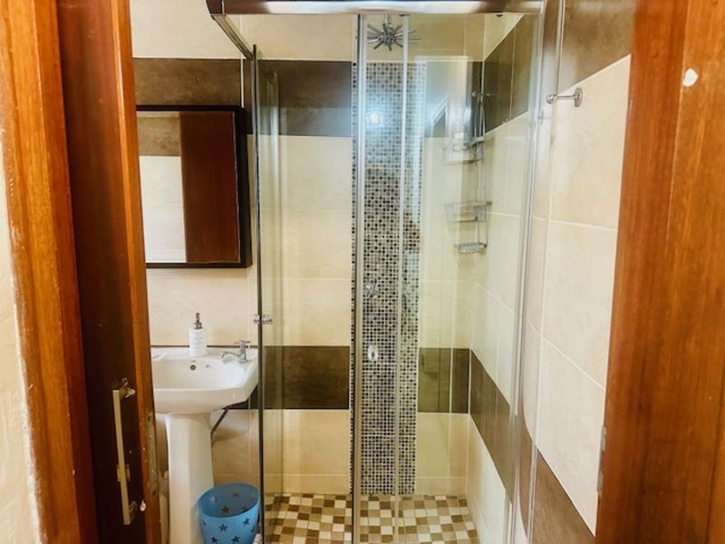 House For Sale in Sunset Park - Photo 7