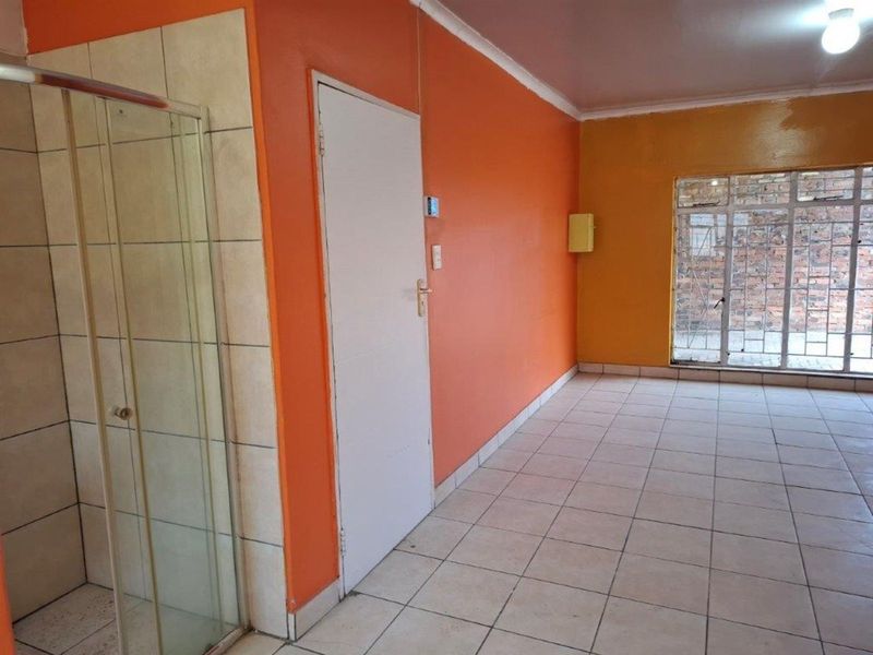 House For Sale in Booysens - Photo 8