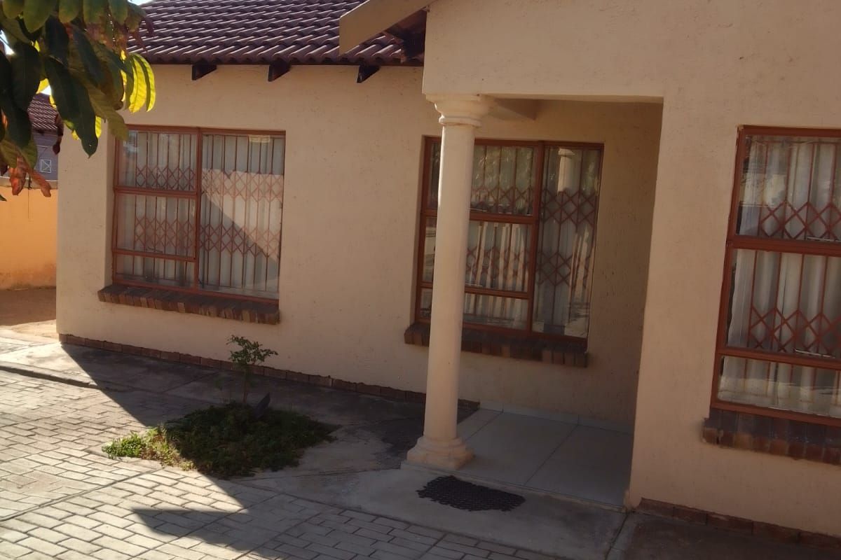 House For Sale in Mahlasedi Park - Photo 5