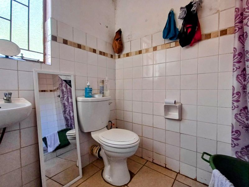 House For Sale in Orkney Central - Photo 3