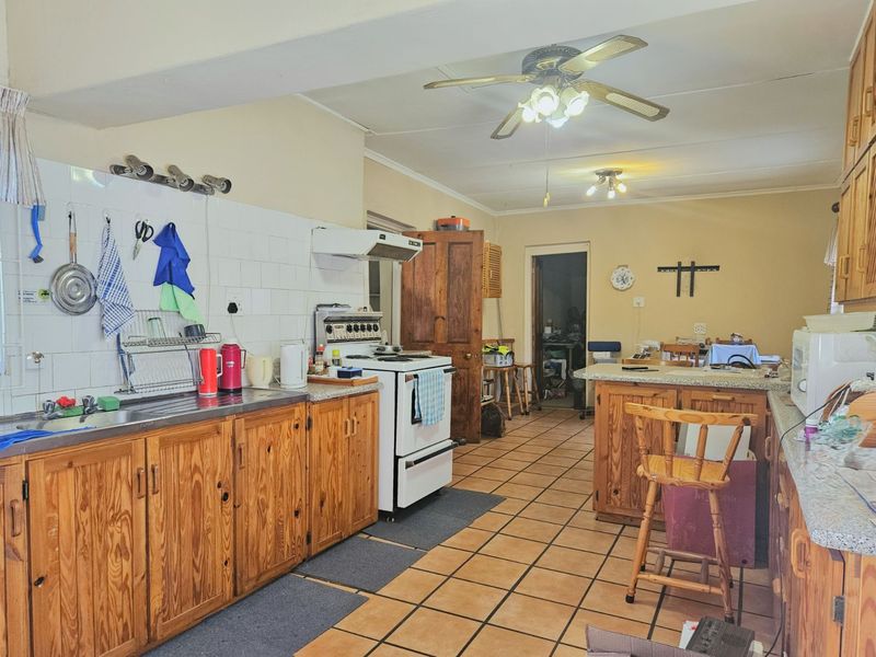 House For Sale in Montagu Central - Photo 7