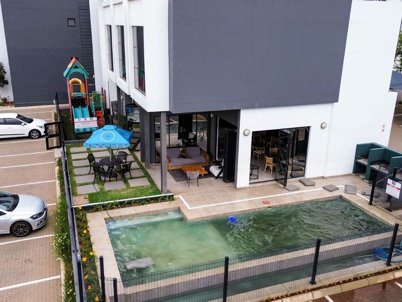 Apartment For Sale in Carlswald - Photo 3