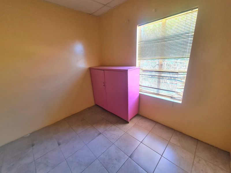 House For Sale in Roodepan - Photo 8