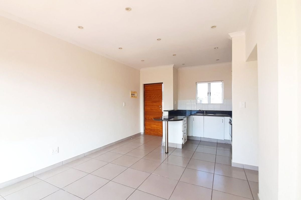 Apartment For Sale in Sheffield Manor - Photo 2