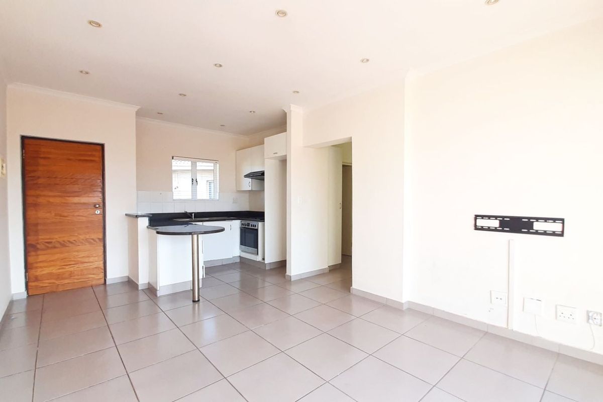 Apartment For Sale in Sheffield Manor - Photo 3