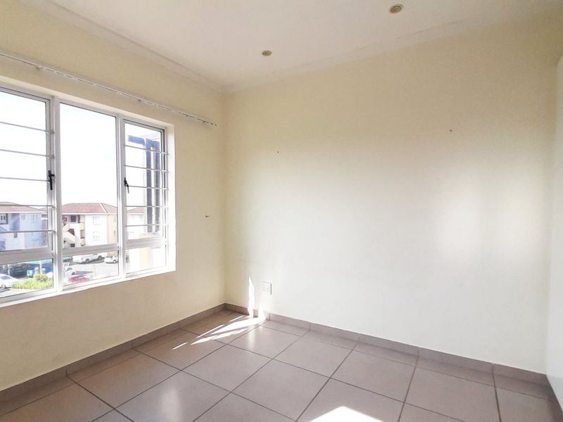 Apartment For Sale in Sheffield Manor - Photo 8