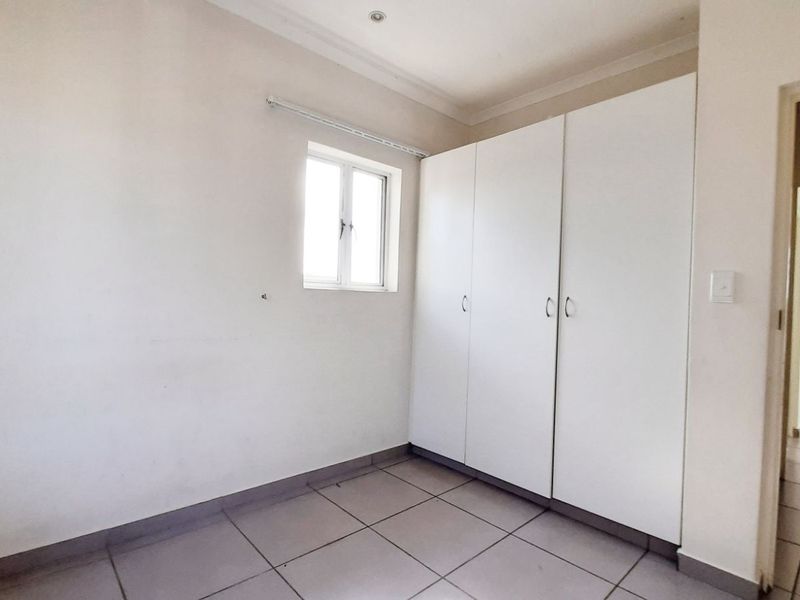 Apartment For Sale in Sheffield Manor - Photo 7