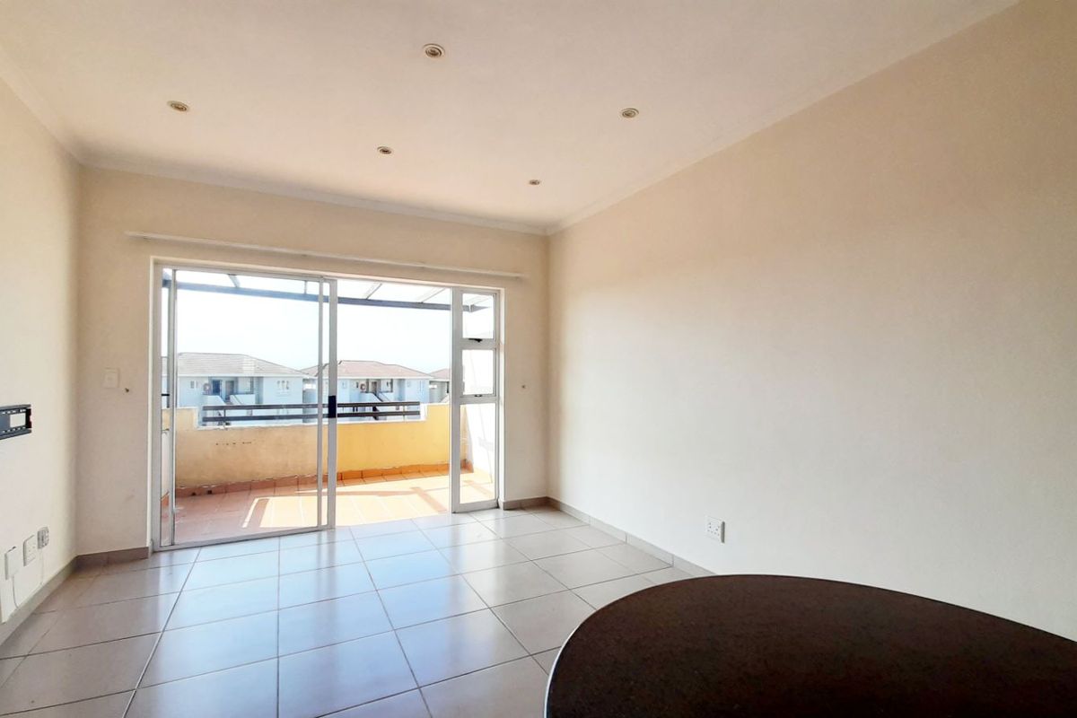 Apartment For Sale in Sheffield Manor - Photo 5