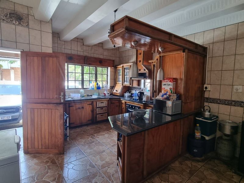 House For Sale in Leopards Bush - Photo 2