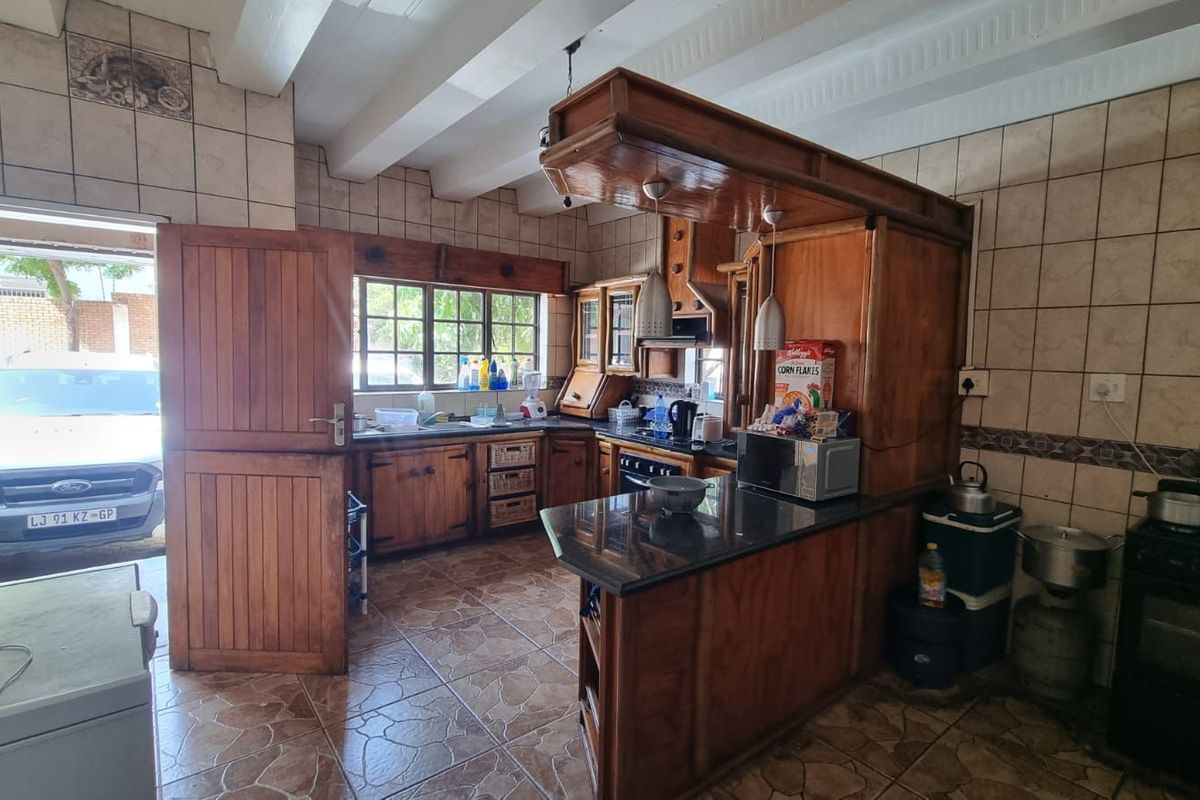 House For Sale in Leopards Bush - Photo 2