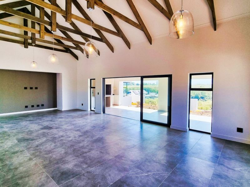 House For Sale in Kingswood Golf Estate - Photo 3