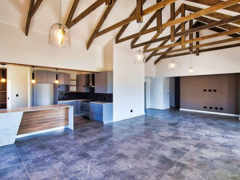 House For Sale in Kingswood Golf Estate - Photo 4