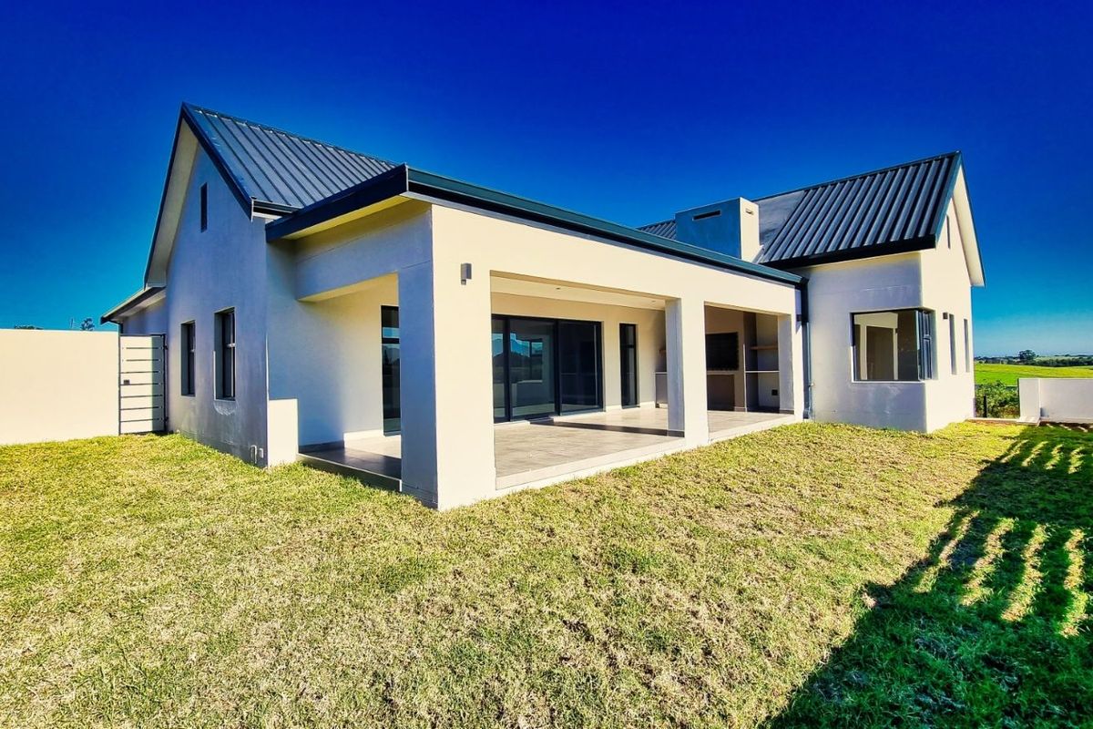 House For Sale in Kingswood Golf Estate - Photo 2
