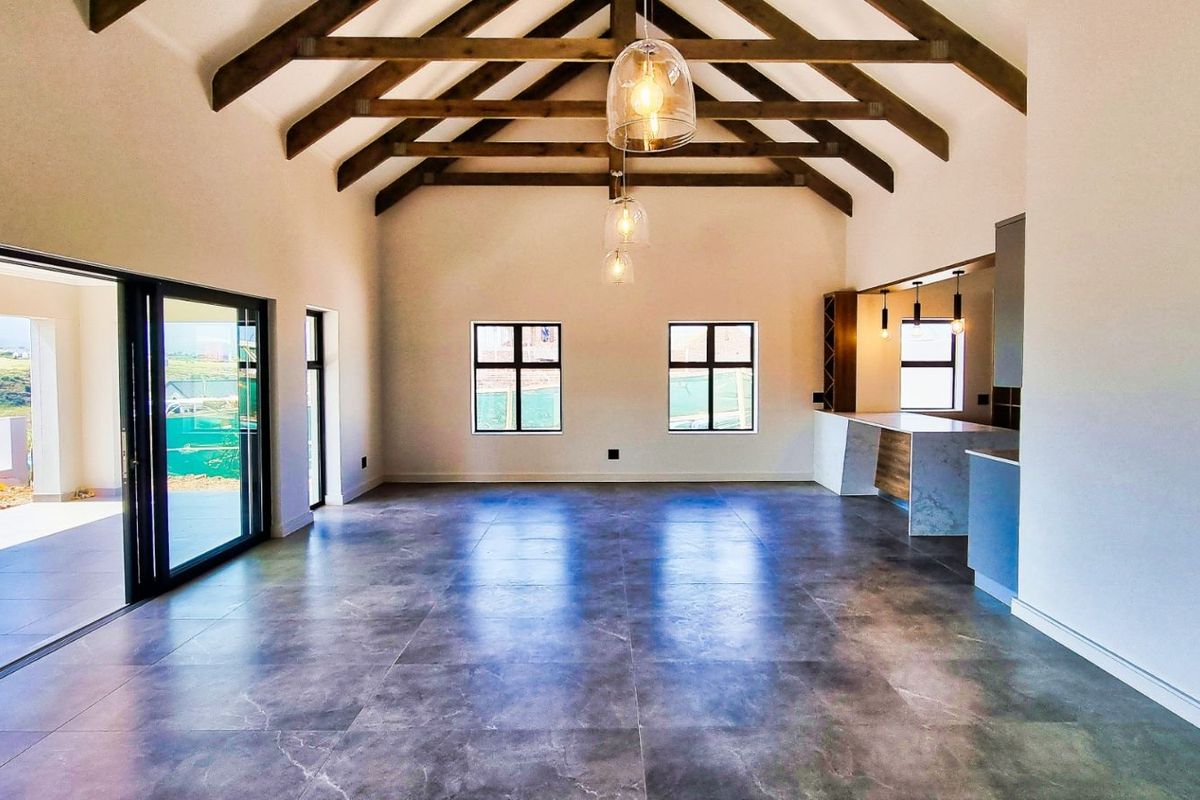 House For Sale in Kingswood Golf Estate - Photo 5