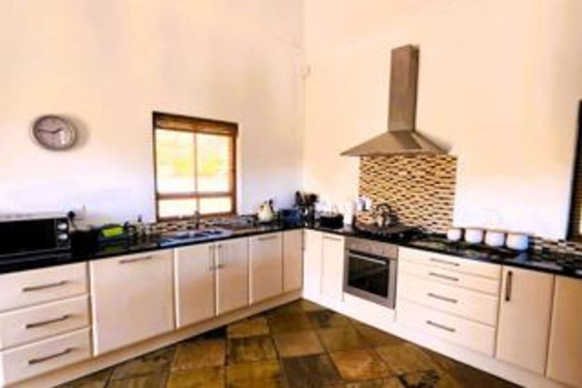 House For Sale in Oudtshoorn Rural - Photo 3