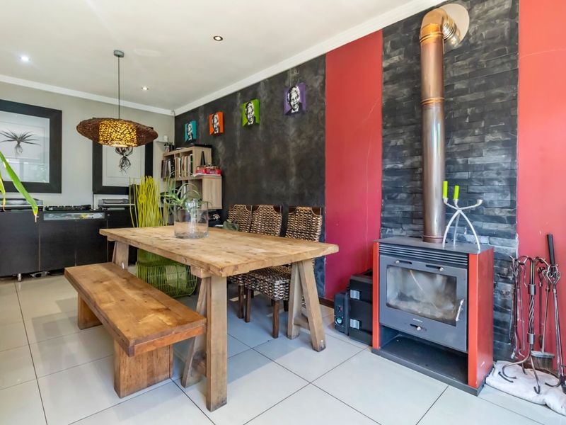 House For Sale in Summerset - Photo 3