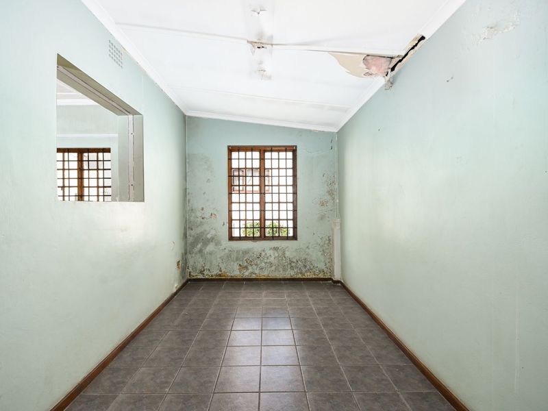 Office For Sale in Grabouw Central - Photo 9