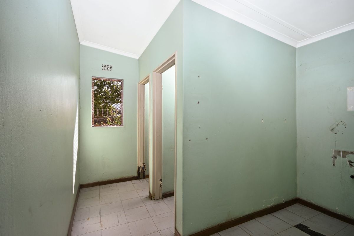 Office For Sale in Grabouw Central - Photo 3