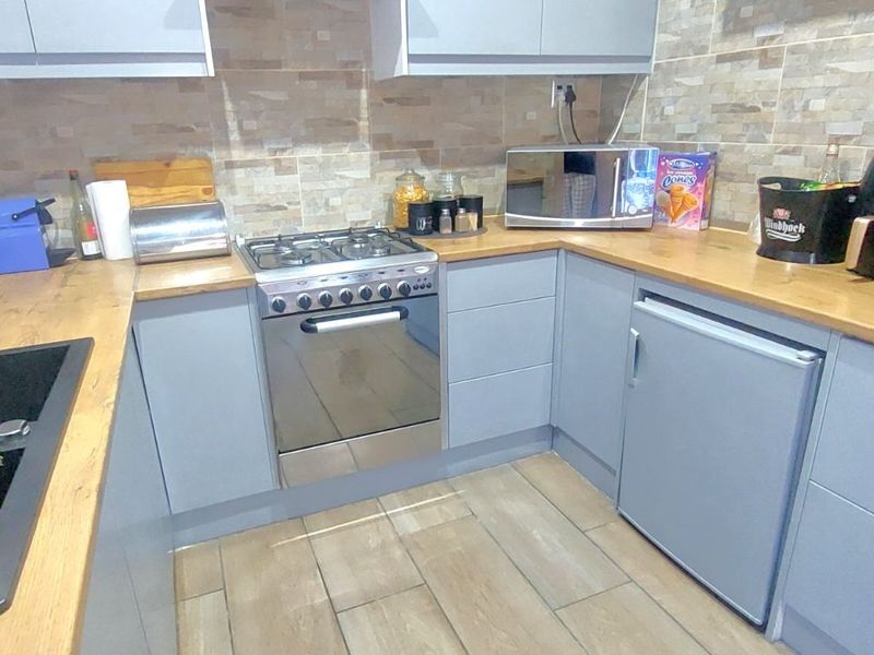 House For Sale in Pine Acres - Photo 6