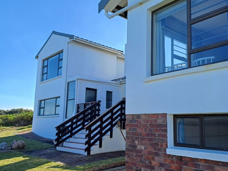 House For Sale in Cape St Francis Central - Photo 10