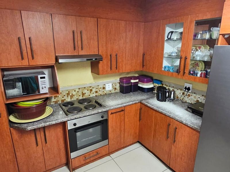 House For Sale in Roodepan - Photo 9