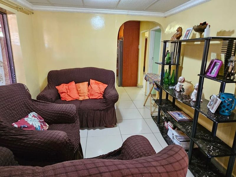 House For Sale in Roodepan - Photo 7