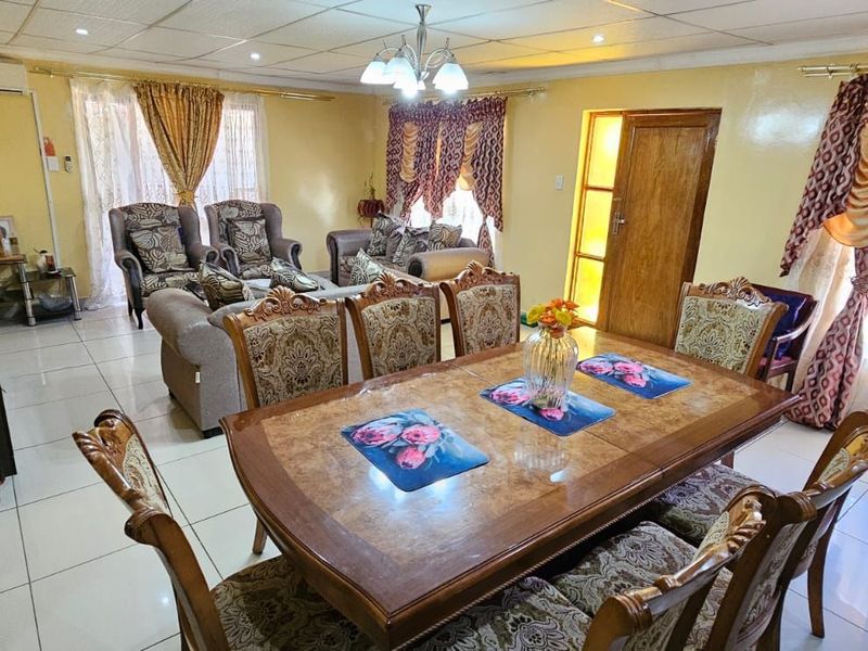 House For Sale in Roodepan - Photo 6