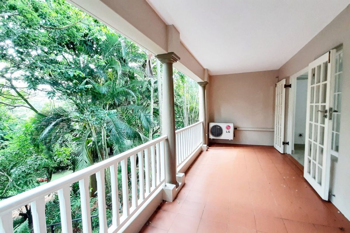 Apartment For Sale in Willard Beach - Photo 2