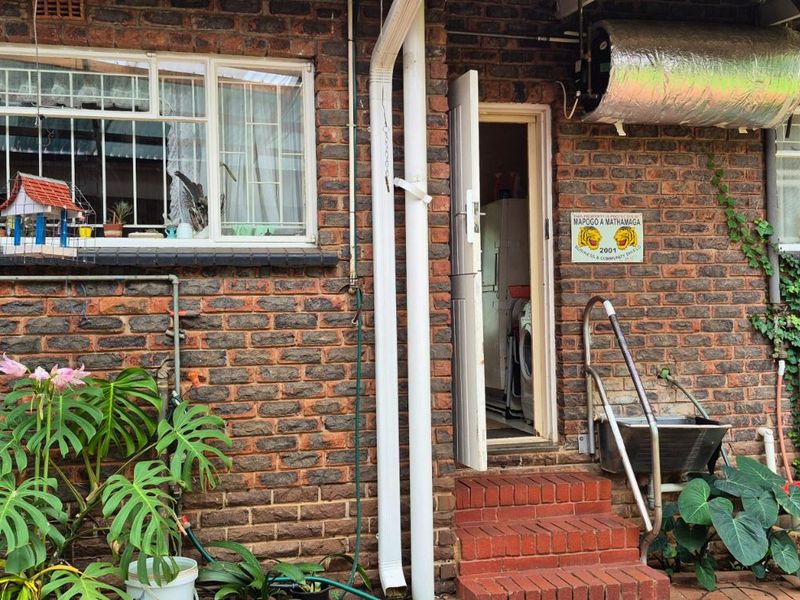 House For Sale in Valhalla - Photo 5