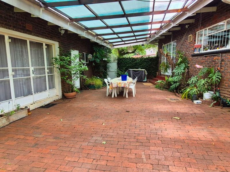 House For Sale in Valhalla - Photo 4