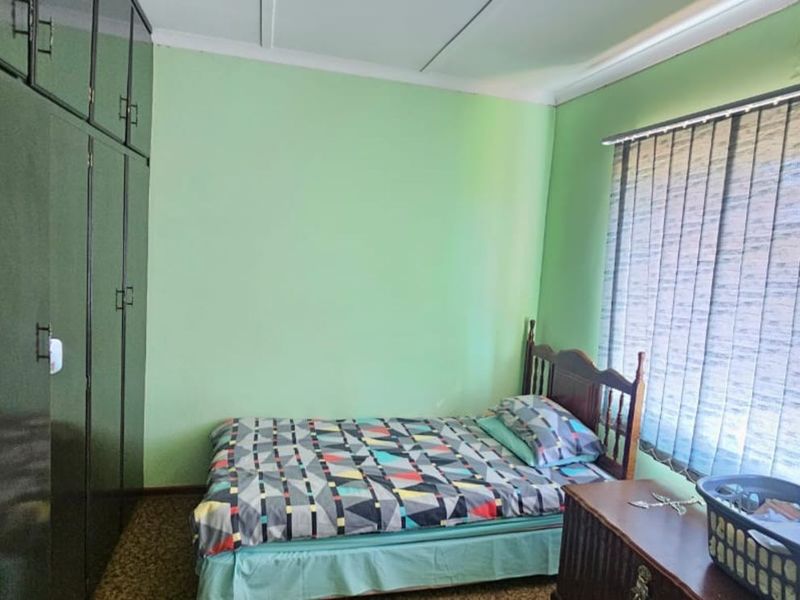 House For Sale in Roodepan - Photo 10