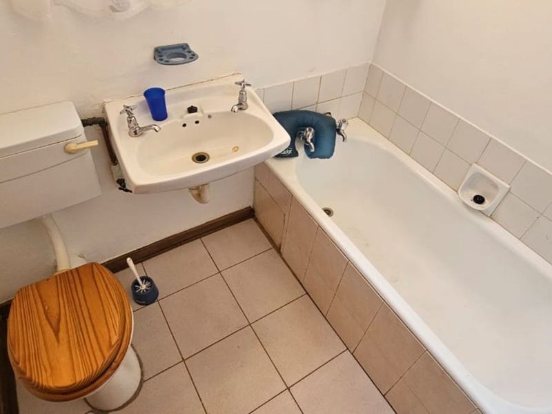 House For Sale in Roodepan - Photo 9