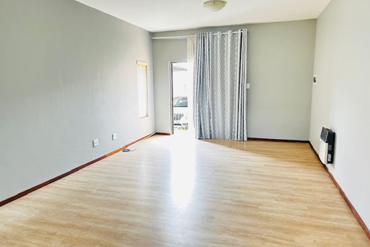 Apartment For Sale in Terra Nova - Photo 3