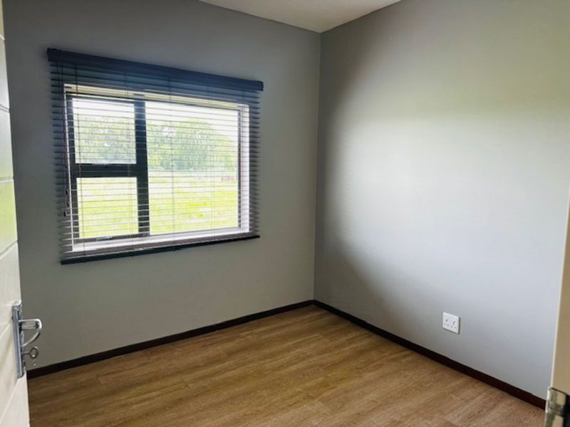 Apartment For Sale in Terra Nova - Photo 5