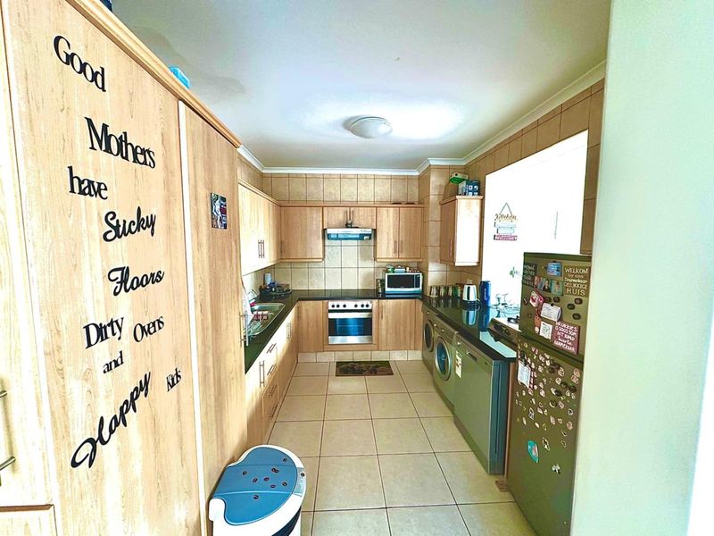 House For Sale in Pinnacle Point Golf Estate - Photo 7
