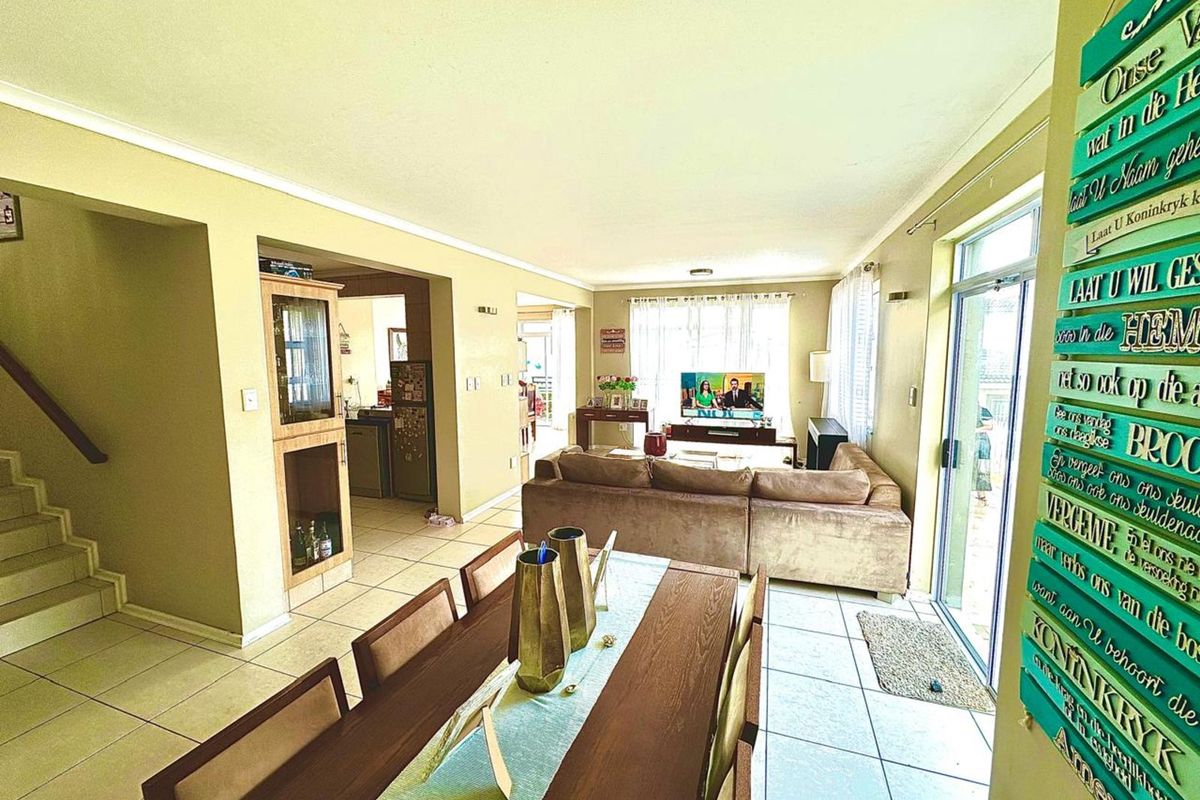 House For Sale in Pinnacle Point Golf Estate - Photo 5