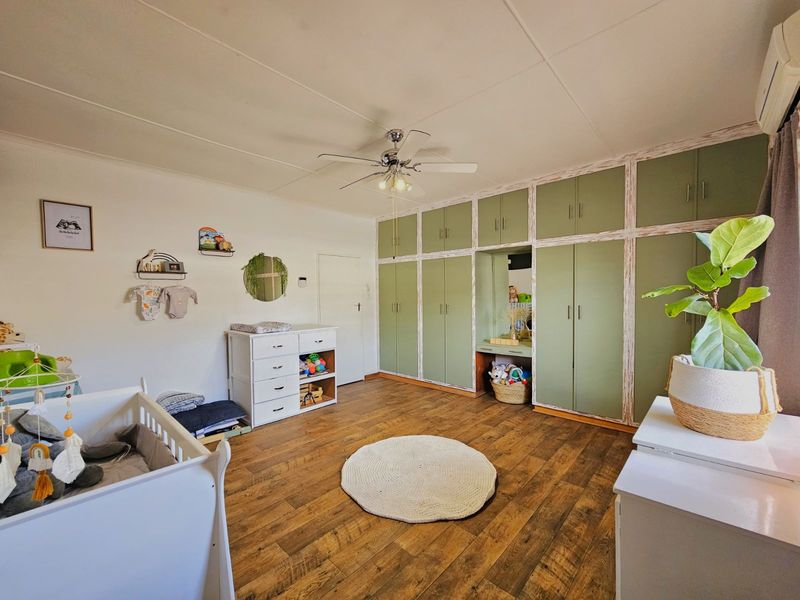 House For Sale in Ashton Central - Photo 3