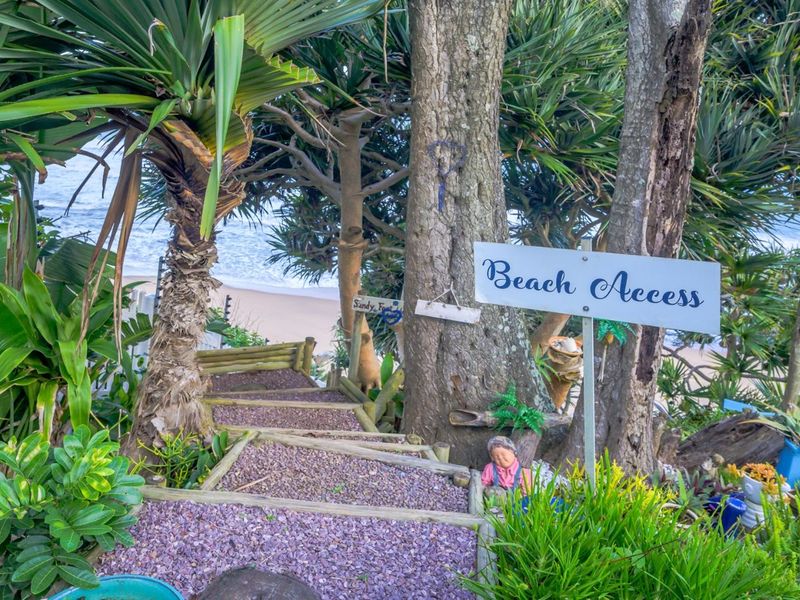 House For Sale in Sheffield Beach - Photo 4