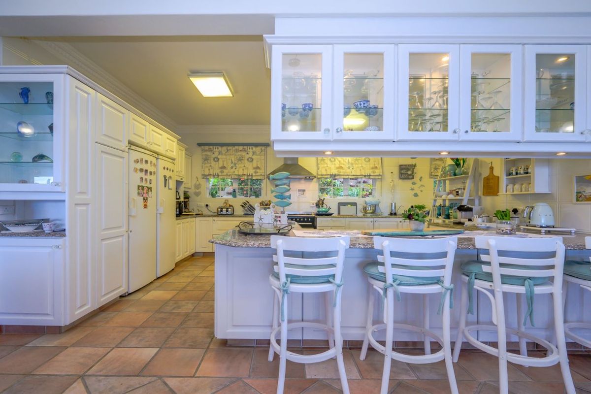 House For Sale in Sheffield Beach - Photo 5