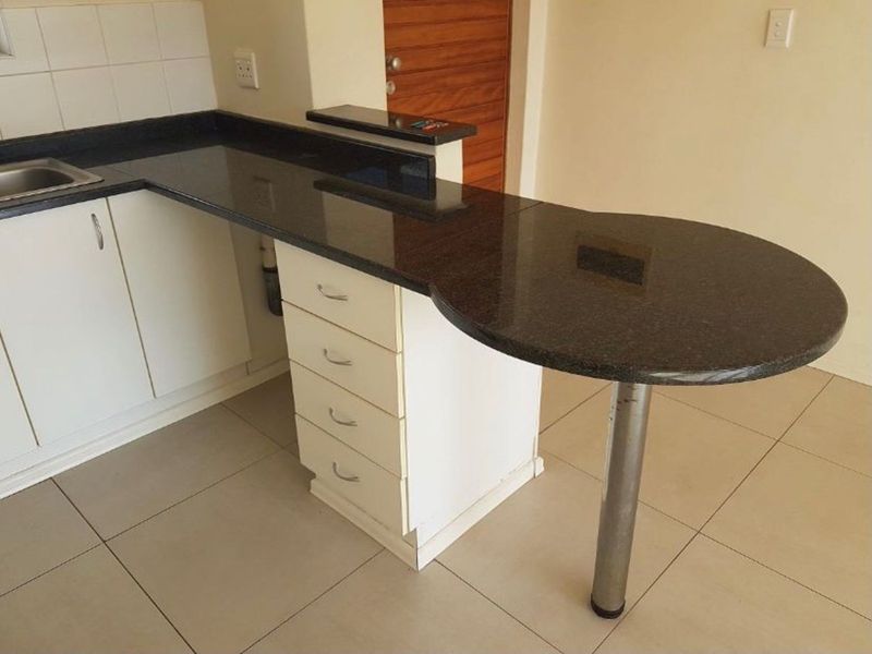 Apartment For Sale in Sheffield Manor - Photo 3