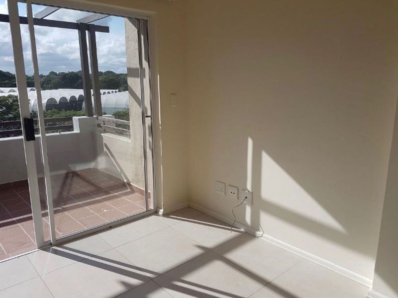 Apartment For Sale in Sheffield Manor - Photo 4