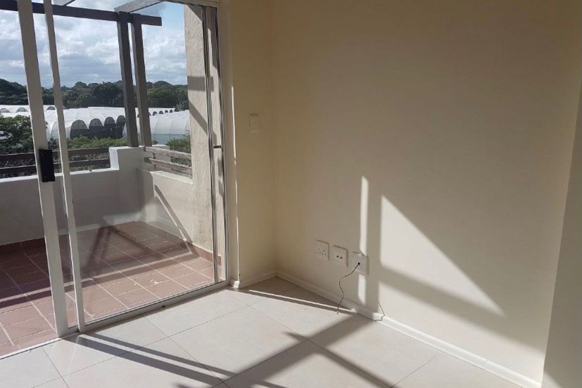 Apartment For Sale in Sheffield Manor - Photo 4