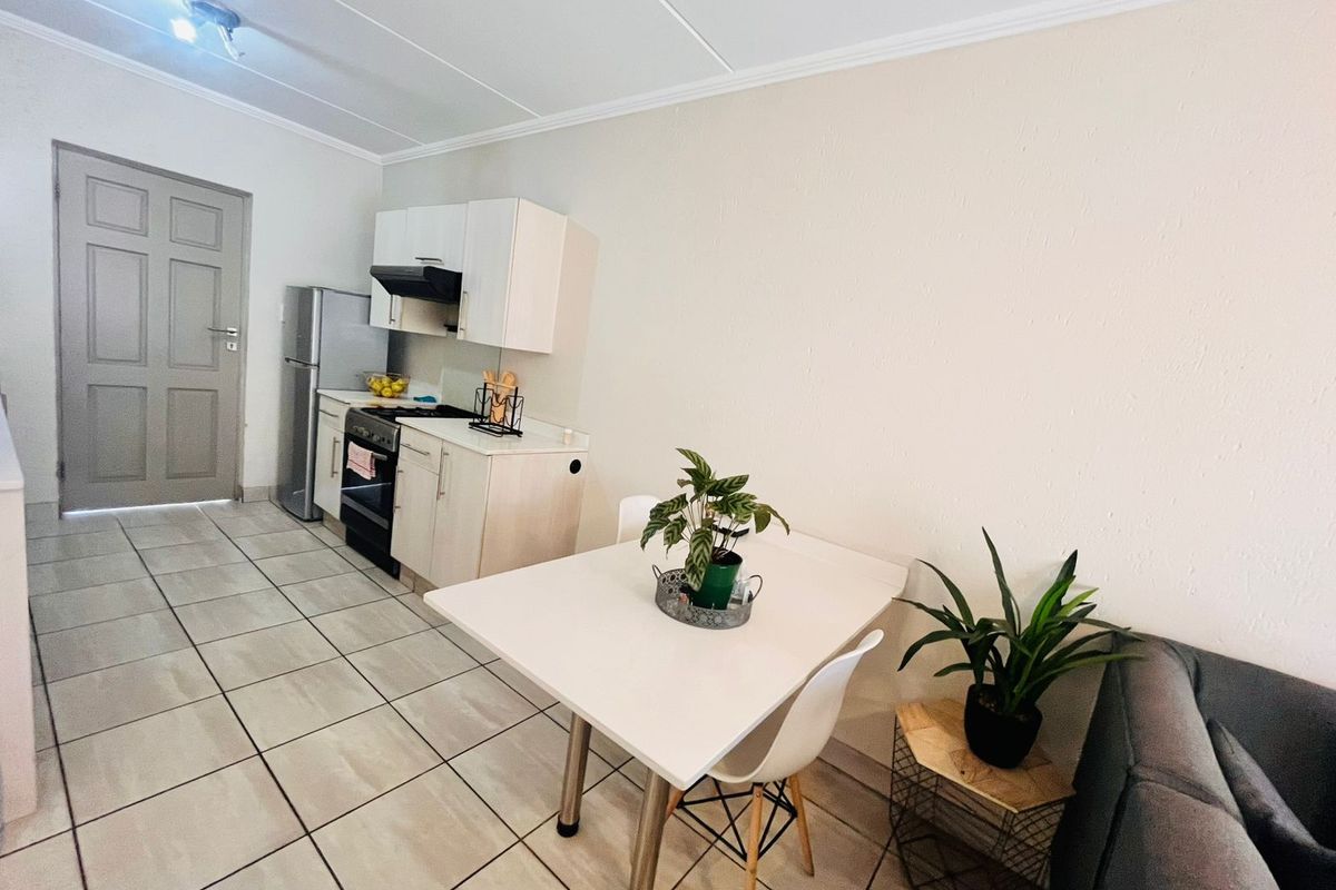 Apartment For Sale in Beverley - Photo 4