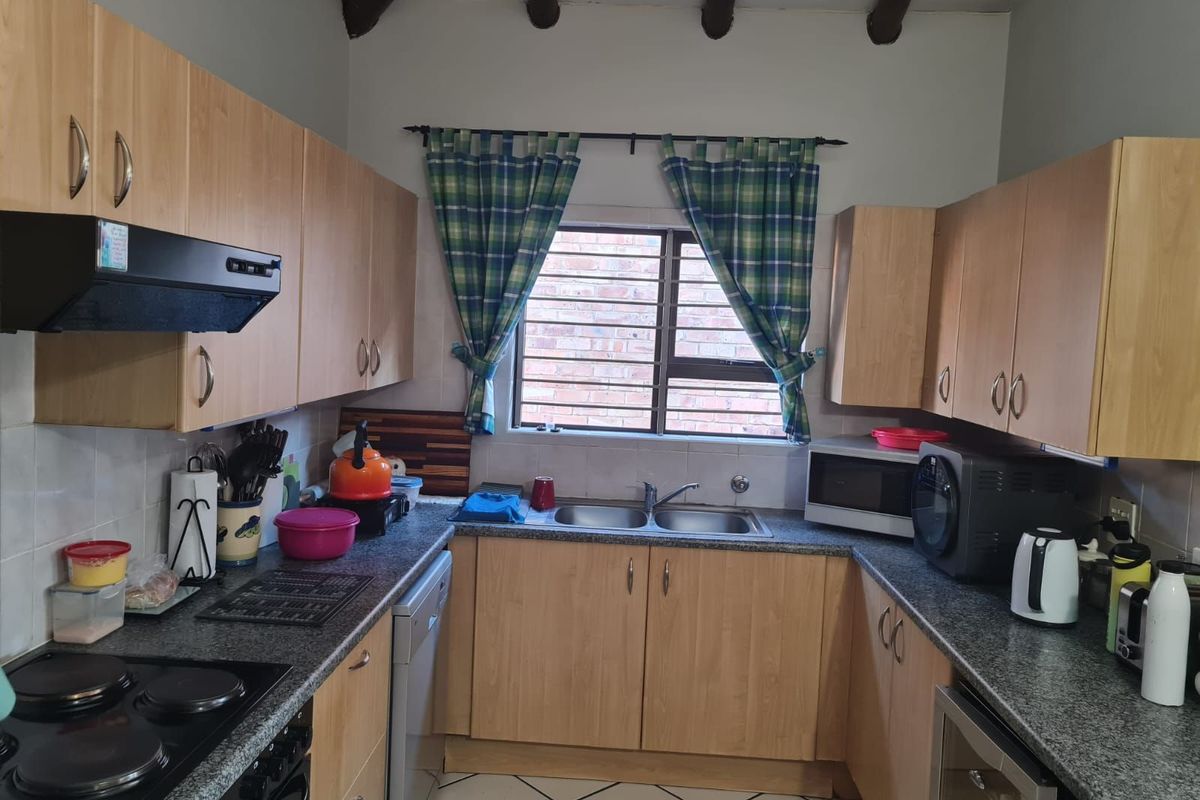 Townhouse For Sale in North Riding AH - Photo 5