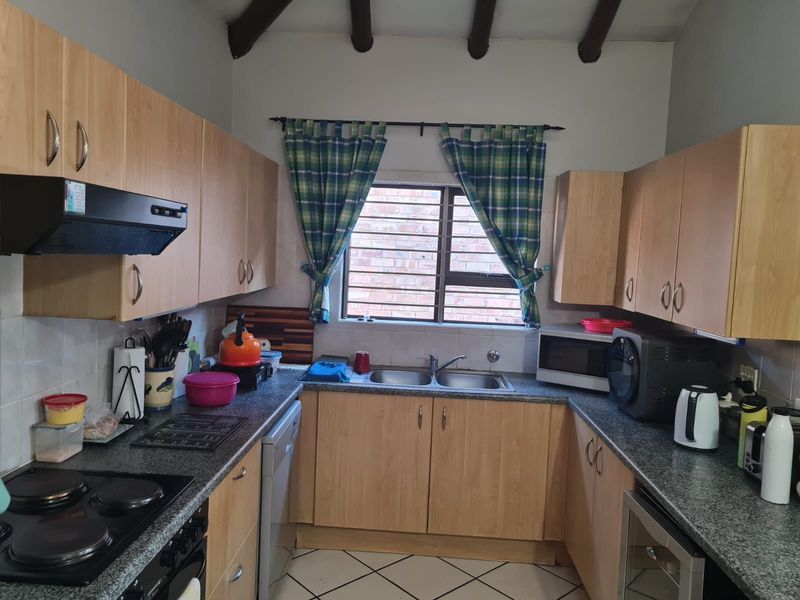 Townhouse For Sale in North Riding AH - Photo 6
